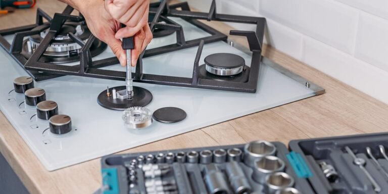 Rubinetto gas del piano cottura che perde: diagnosi e sostituzione