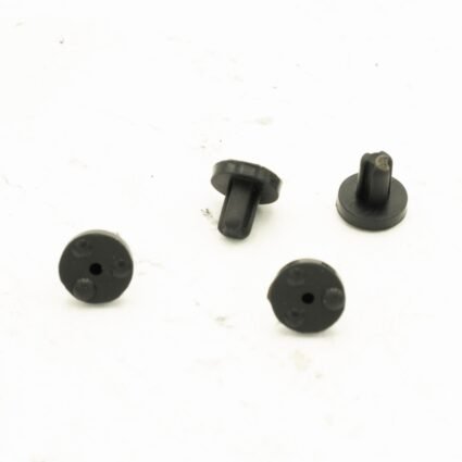 KIT 4 PIEDINI IN GOMMA GRIGLIA CUCINA WHIRLPOOL IGNIS HOTPOINT ARISTON INDESIT 481246368017